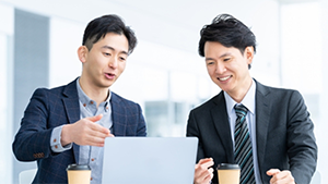 エンジニア採用の成功法則を徹底解説！戦略と手法は？